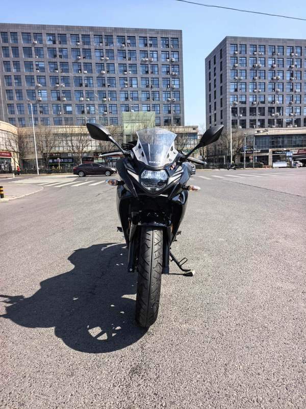 二手豪爵铃木GSX250R