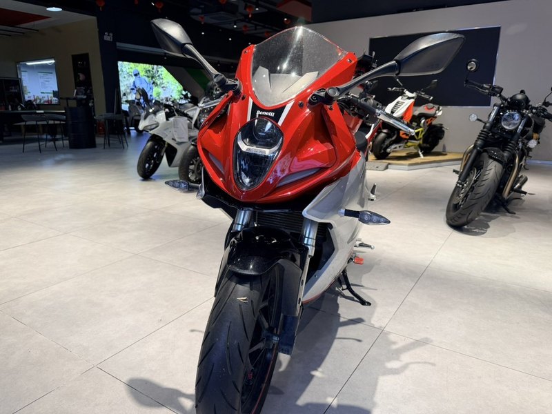 二手贝纳利龙卷风 Tornado 252R