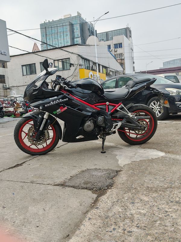 二手贝纳利龙卷风 Tornado 302R