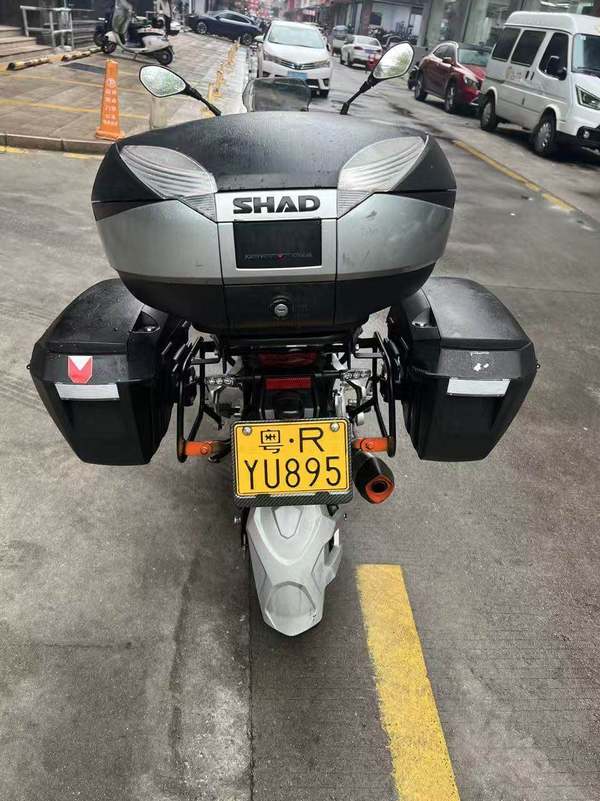 二手贝纳利金鹏 TRK251