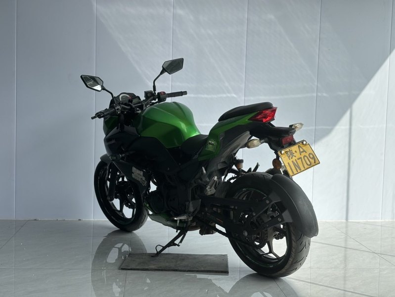 二手川崎Z 250 ABS