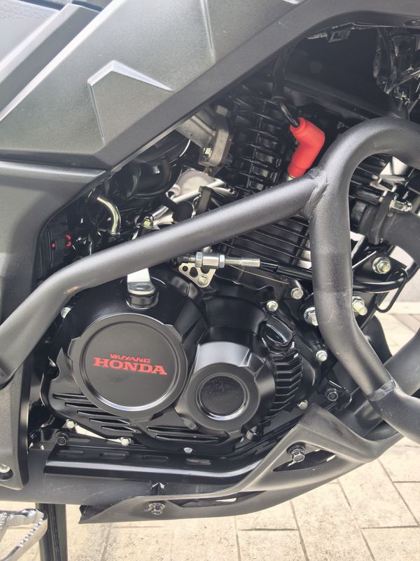 二手五羊本田猛鸷 CB190X