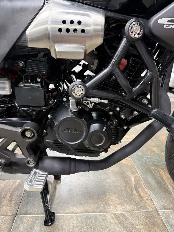 二手五羊本田鸷道 CB190SS