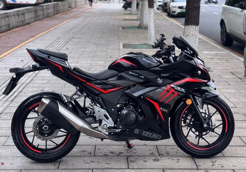 二手豪爵铃木GSX250R