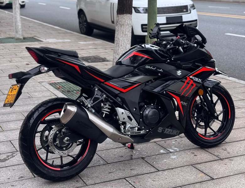 二手豪爵铃木GSX250R
