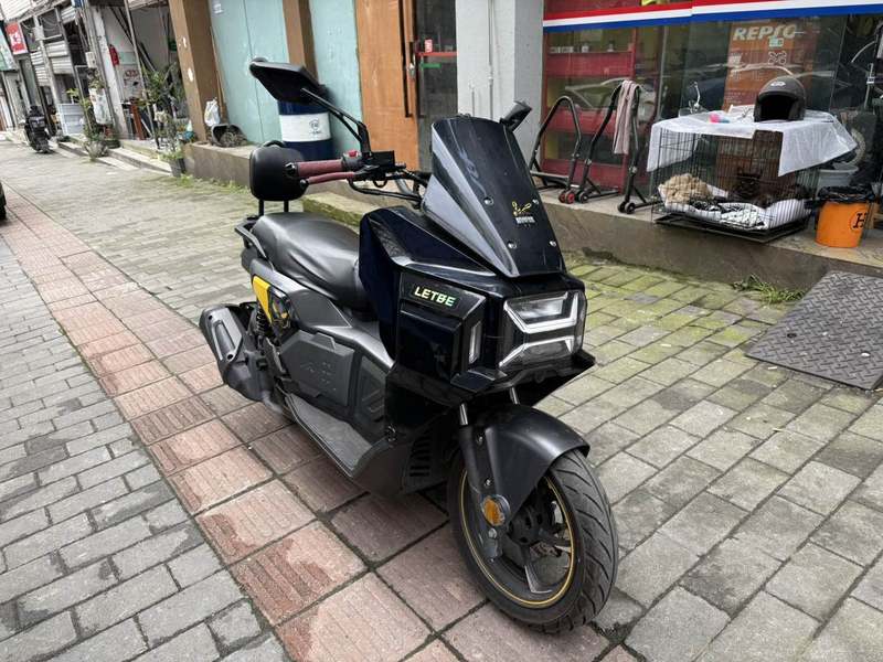 二手猎变机甲蜂