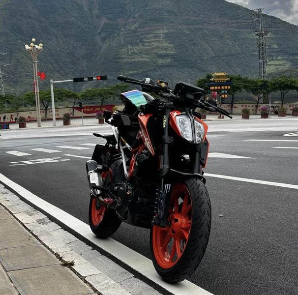 二手KTMR2R390 Duke