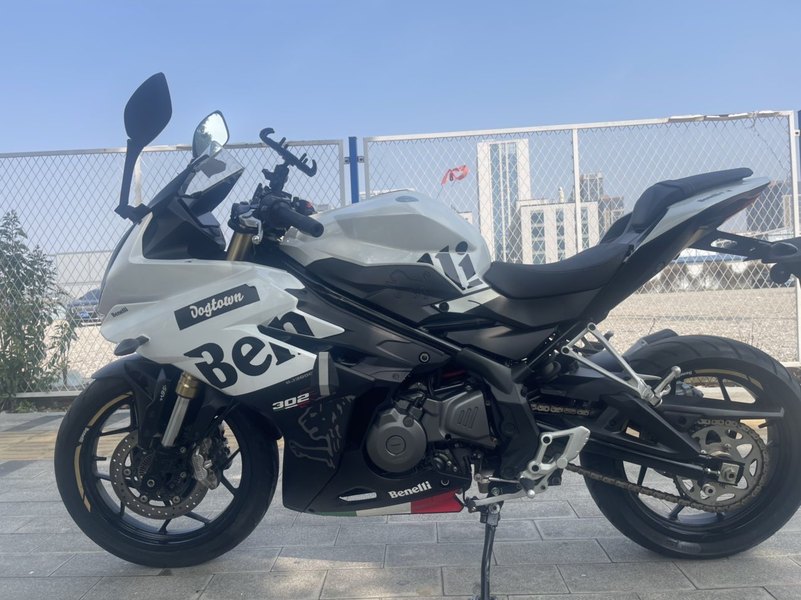 二手贝纳利龙卷风 Tornado 302R