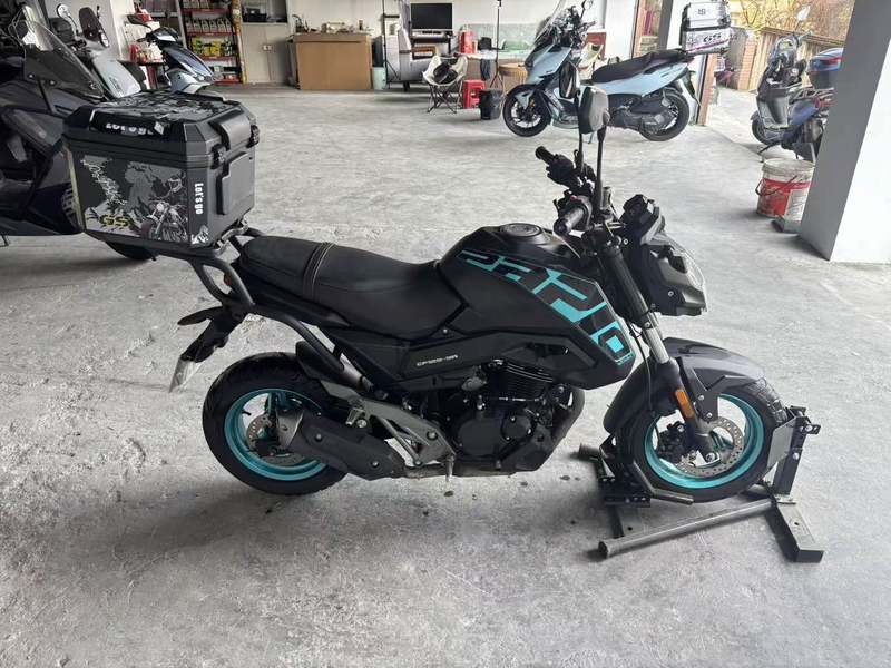 二手春风ST狒狒