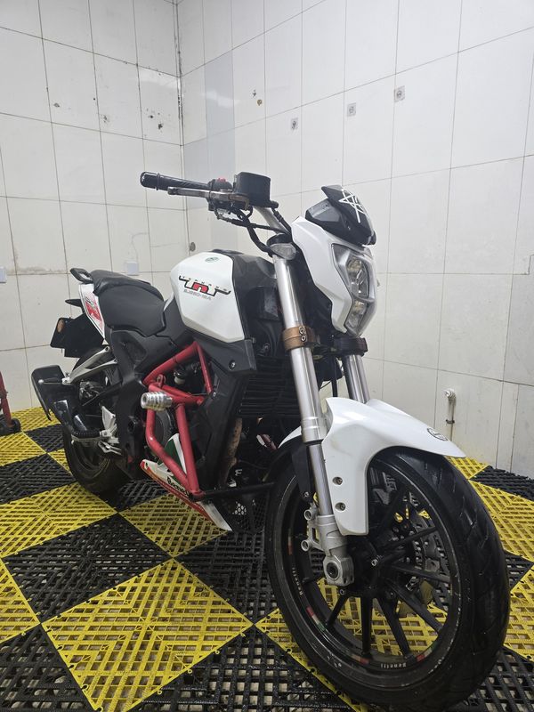 二手贝纳利小黄龙 TNT25