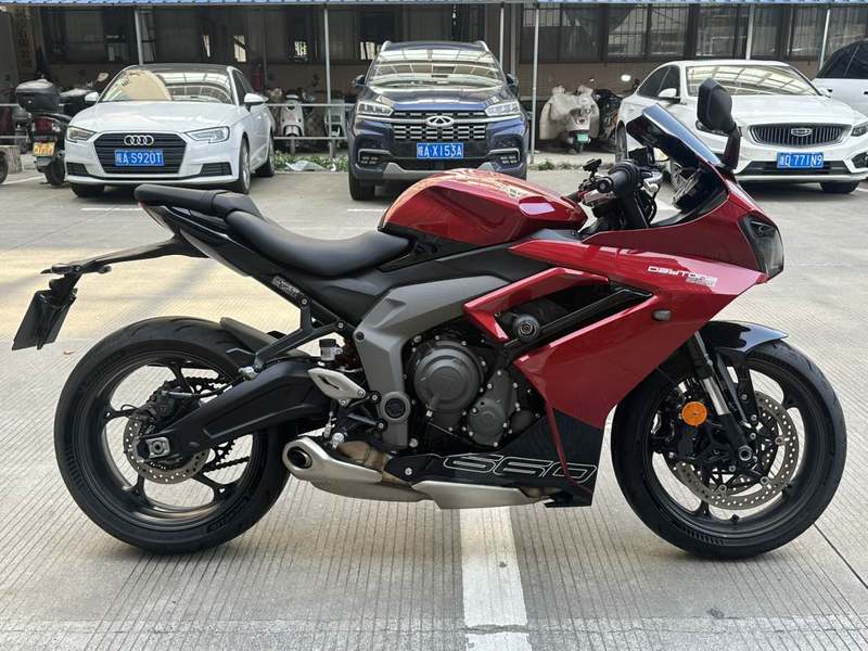 二手凯旋Daytona 660