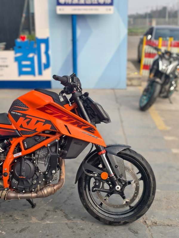 二手KTMR2R390 Duke