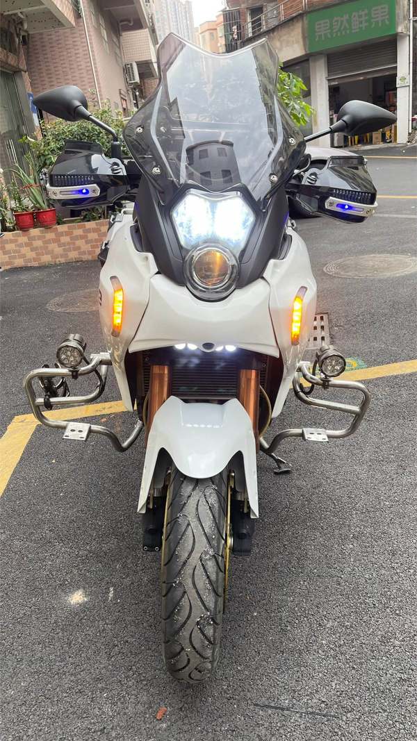 二手贝纳利BN 600 GT