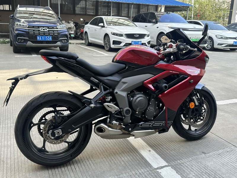 二手凯旋Daytona 660