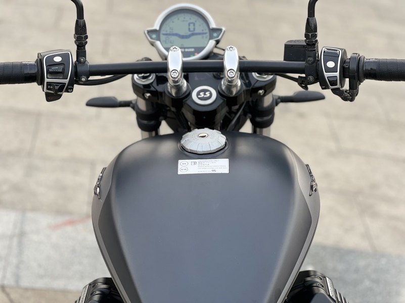 二手摩托古兹 V9