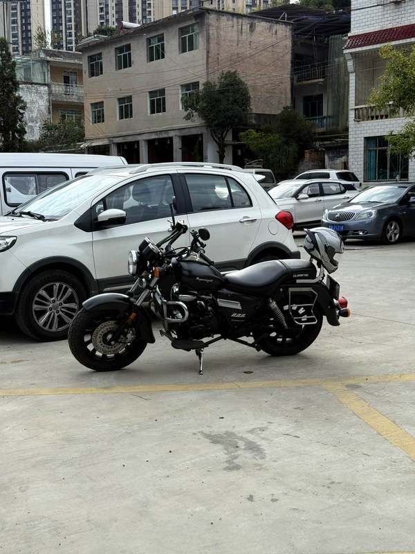 二手钱江凯威极光 200