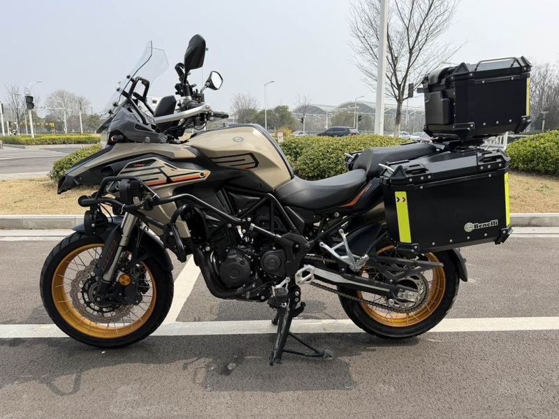 二手贝纳利TRK552