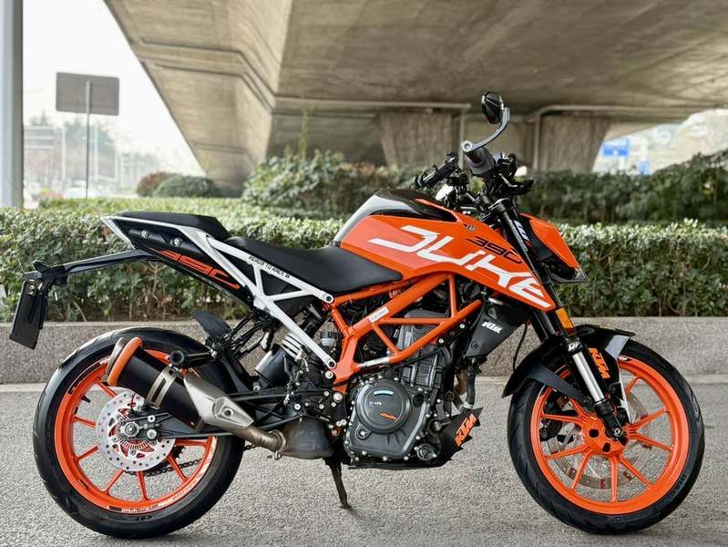 二手KTMR2R390 Duke