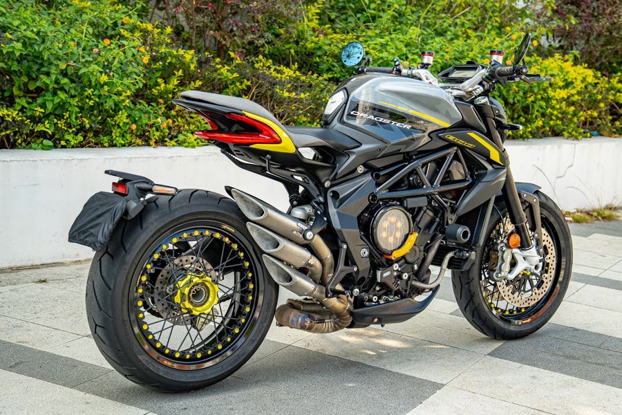 二手奥古斯塔Dragster 800