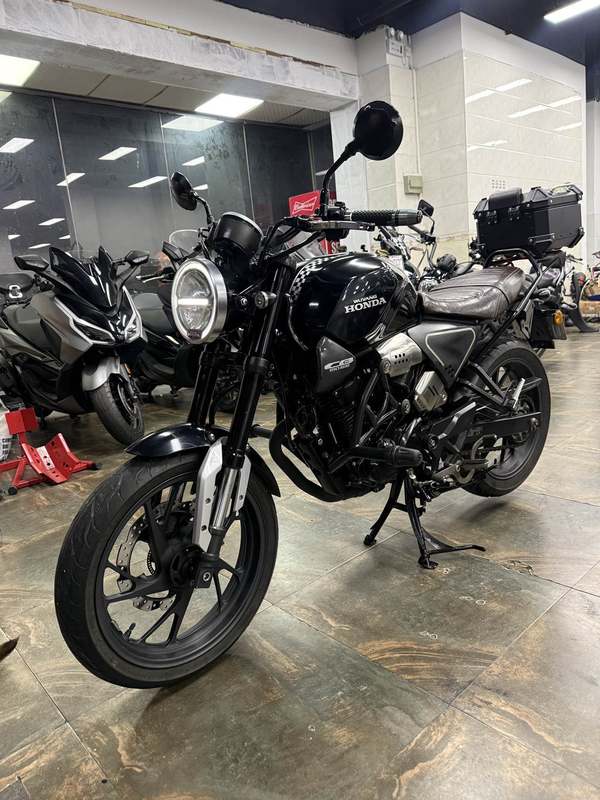 二手五羊本田鸷道 CB190SS