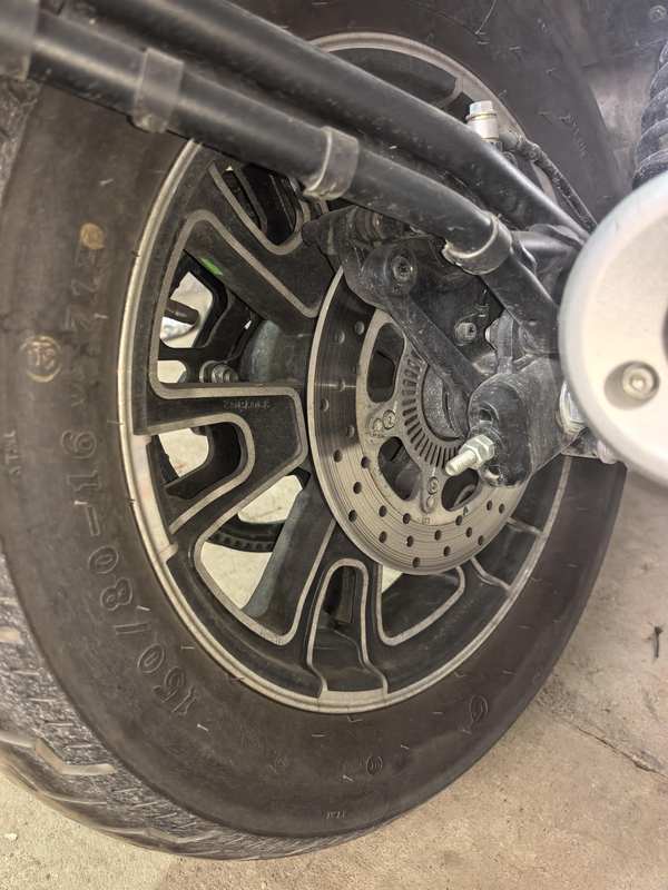 二手贝纳利哈伦402