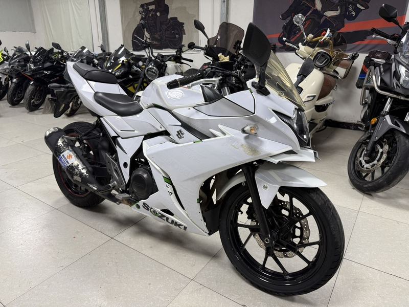 二手豪爵铃木GSX250R