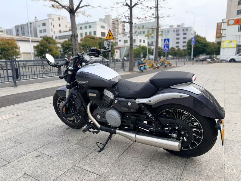 二手奔达Rock300 灰石