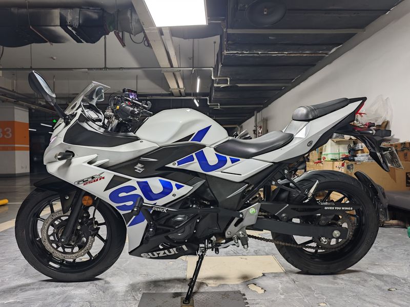 二手豪爵铃木GSX250R