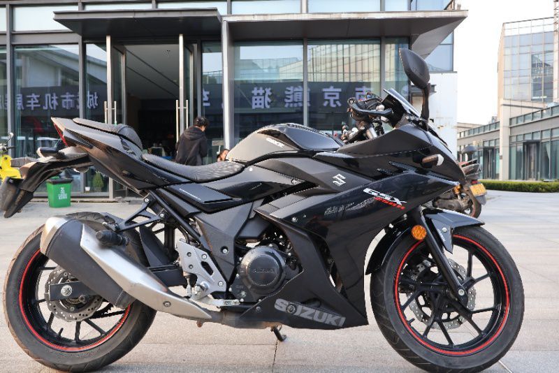 二手豪爵铃木GSX250R
