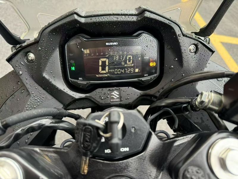 二手豪爵铃木GSX250R