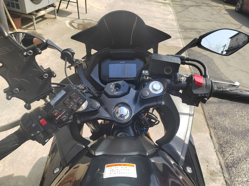 二手豪爵铃木GSX250R