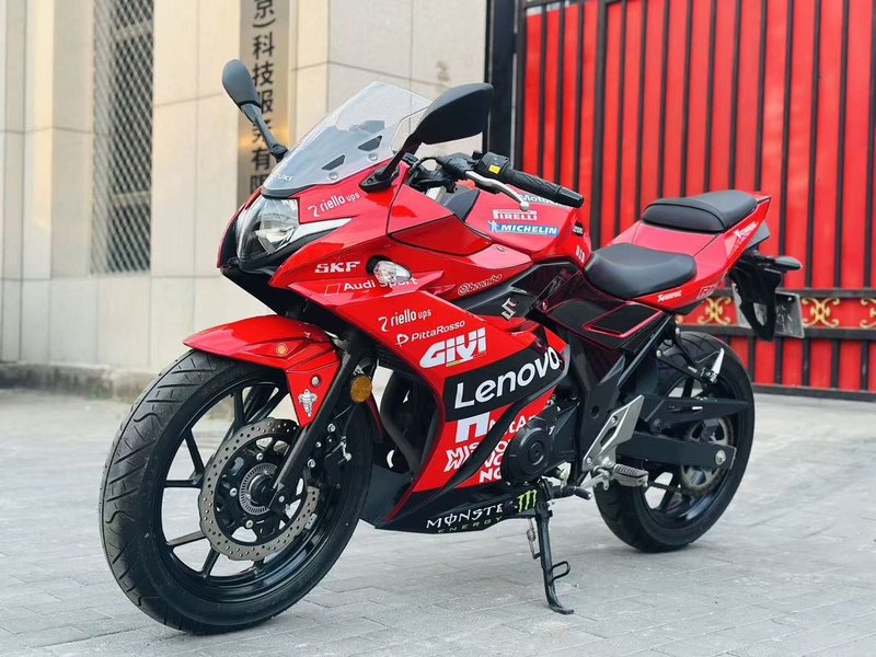 二手豪爵铃木GSX250R