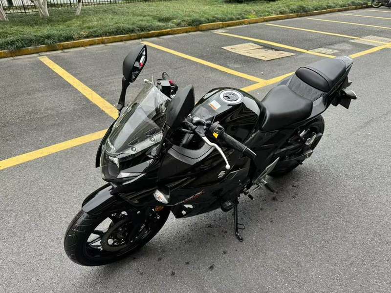 二手豪爵铃木GSX250R