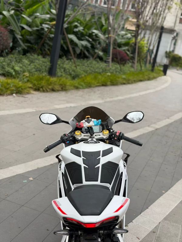 二手张雪机车500RR