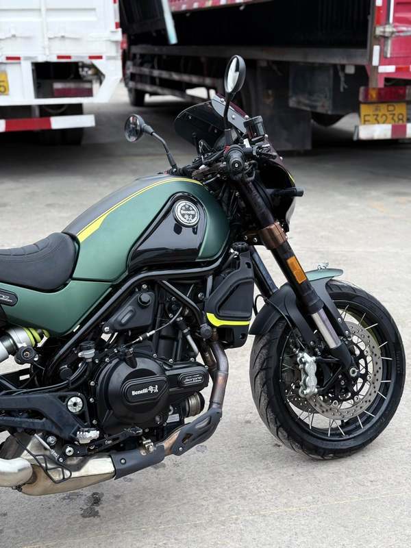 二手贝纳利幼狮 Leoncino 500