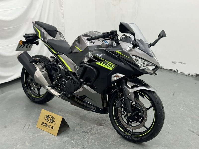 二手川崎Ninja 400