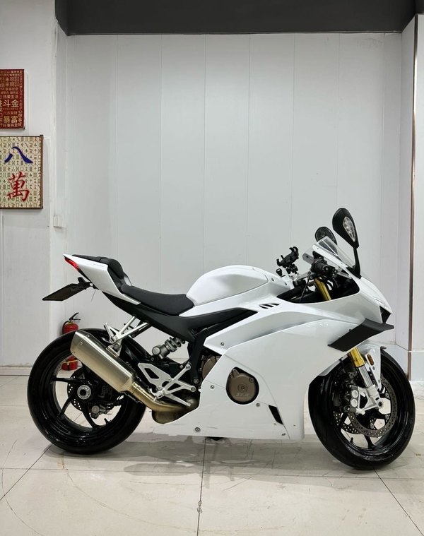 二手张雪机车500RR