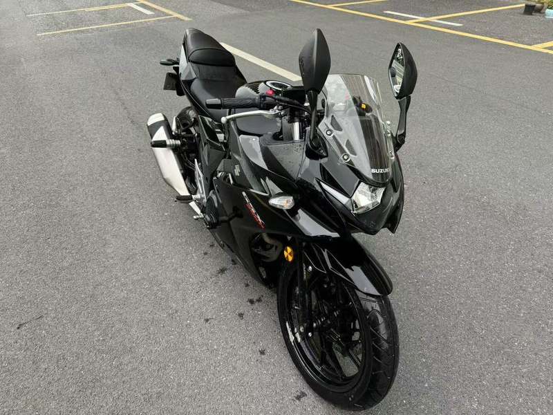 二手豪爵铃木GSX250R