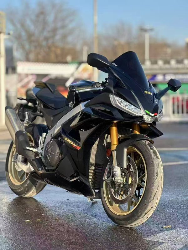 二手阿普利亚RSV4