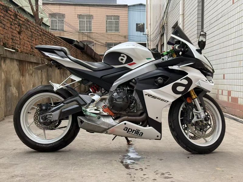 二手阿普利亚RS 660 