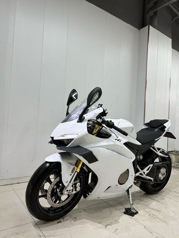 二手张雪机车500RR