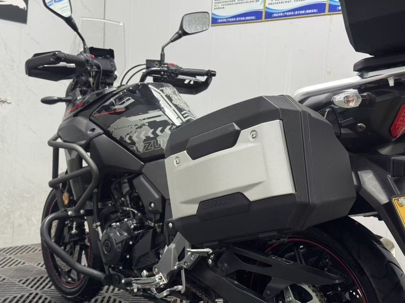 二手豪爵铃木DL250