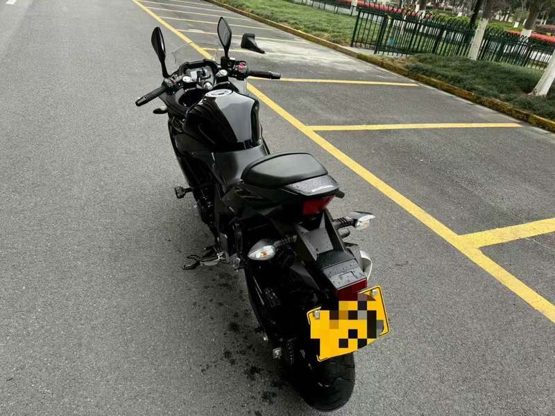 二手豪爵铃木GSX250R