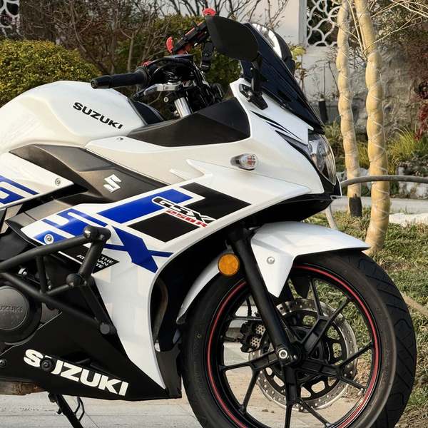 二手豪爵铃木GSX250R