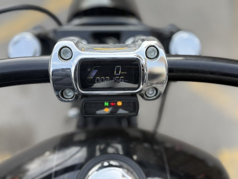 二手哈雷戴维森突破者 Breakout