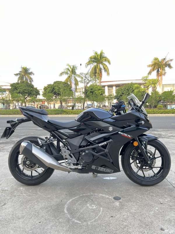 二手豪爵铃木GSX250R