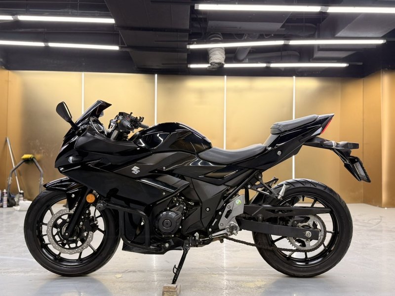 二手豪爵铃木GSX250R