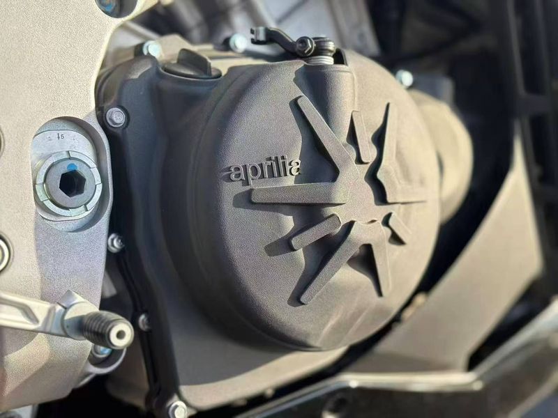 二手阿普利亚RSV4