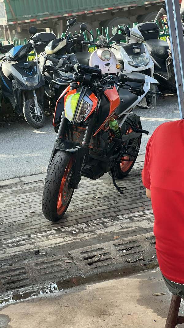 二手KTMR2R390 Duke