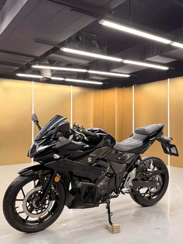 二手豪爵铃木GSX250R